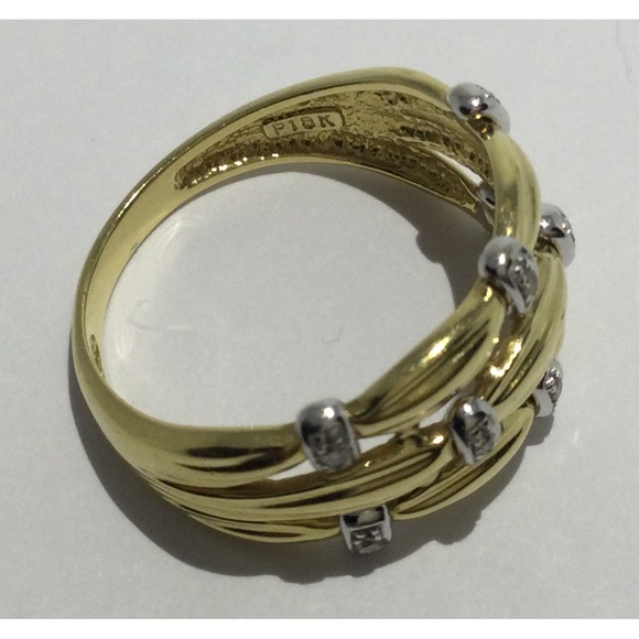 18K Gold Diamond Accent Ring - Picture 7 of 12